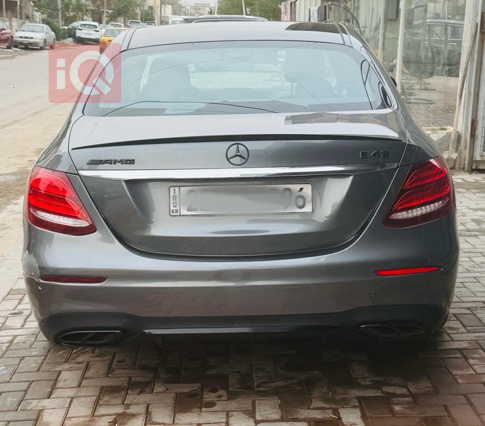 مرسيدس بنز E-Class